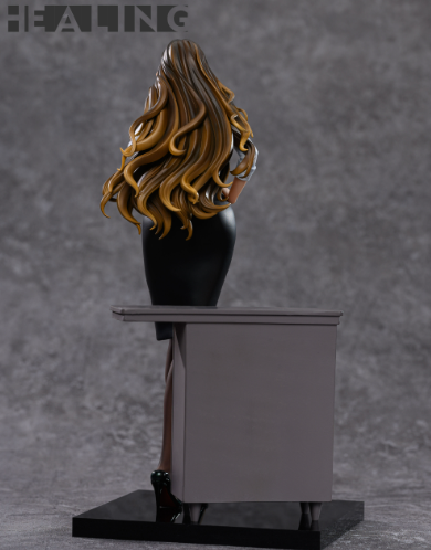 1/7 Female Boss Kuroshima Shio Figure